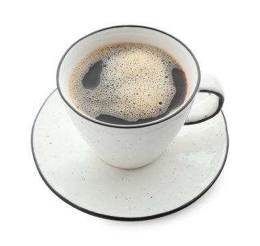 Beyaz bardakta izole edilmiş Aromatik kahve.