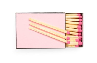 Kibrit ve pembe kutu beyaz, üst görünümde izole