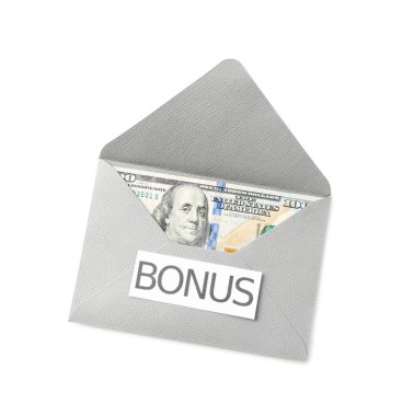Zarfın içinde Bonus ve dolar banknotları beyaz, üst görünümde izole