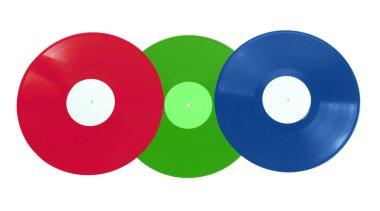 Beyaz arkaplanda üç renkli vinil plak