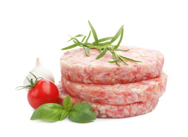 Hamburger, domates ve baharatlar için taze çiğ köfte.