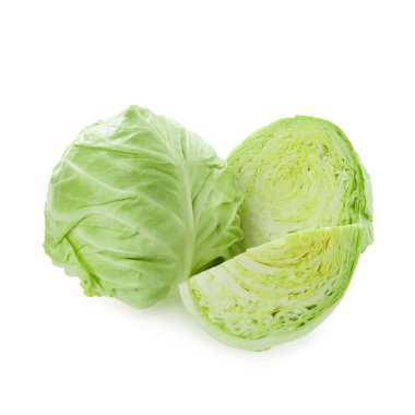 Beyaz üzerinde tüm ve kesilmiş lahanalar izole