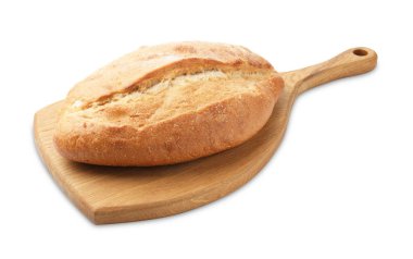 Bir somun taze ekmek ve tahta tahta beyaz üzerine izole edilmiş.