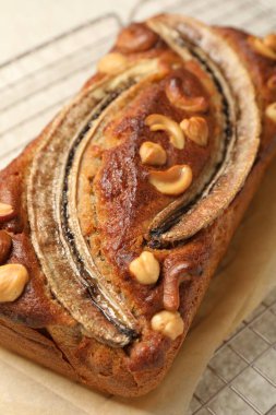 Fındıklı muzlu ekmek, yakın plan.