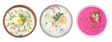 Soğuk çorba kaseleri beyaza izole edilmiş, set. Üst görünüm