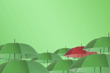 Renk arkaplanına karşı sarı arasında kırmızı şemsiye