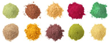 Beyaz arka planda farklı süper yiyecek tozları, set. Üst görünüm