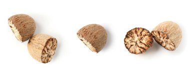 Beyaz arka planda yarım hindistan cevizi tohumu, set. Üst görünüm