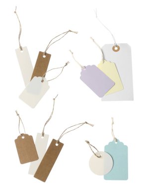 Beyaz arka planda bir sürü boş etiket, kolaj. Tasarım için model