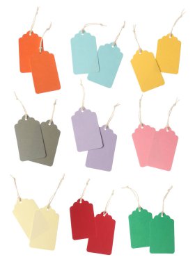 Beyaz arka planda bir sürü boş etiket, kolaj. Tasarım için model