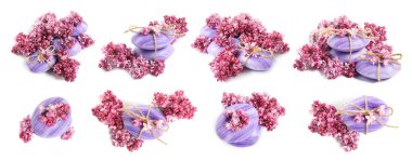 Sabun çubukları ve beyaza izole edilmiş aromatik leylak çiçekleri, kolaj. Üst ve yan görünüm