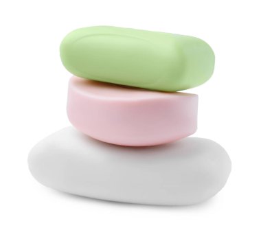 Beyaz üzerine izole edilmiş üç sabun çubuğu. Kişisel temizlik.