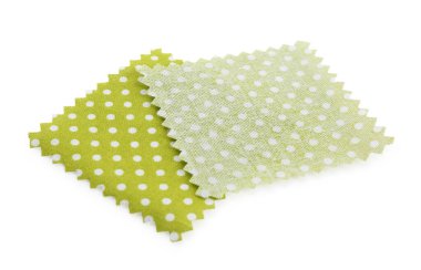 Benekli kumaş örnekleri beyazda izole edildi