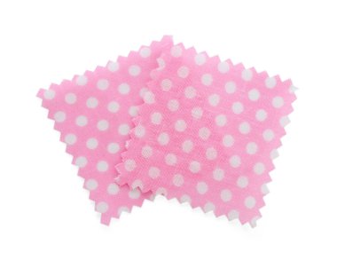 Puantiyeli kumaş örnekleri beyaz, üst görünümde izole