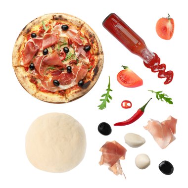 Lezzetli pizza ve beyaza izole edilmiş ham malzemeler, kolaj.