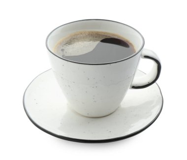 Beyaz bardakta izole edilmiş Aromatik kahve.