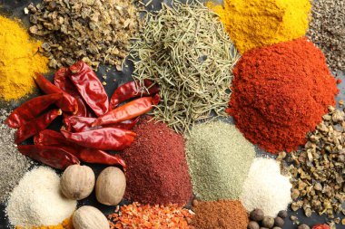 Masada, düzlükte birçok farklı baharat var.