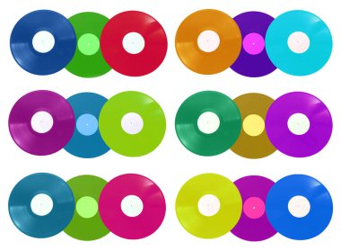 Beyaz arkaplan, kolaj üzerinde birçok renk vinil kayıtları