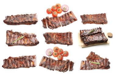 Beyaz arka planda nefis ızgara kaburgalar, kolaj.