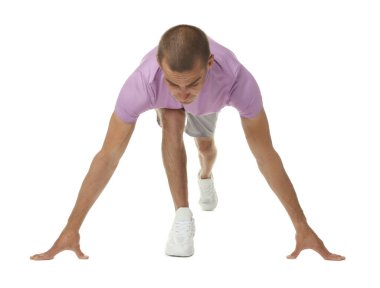 Beyaz arkaplanda başlangıç konumunda çalışan