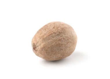 Taze bir hindistan cevizi beyaza izole edilmiş.