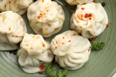 Lezzetli khinkali. Baharatlı, en güzel manzara.