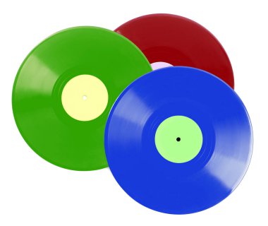 Beyaz arkaplanda üç renkli vinil plak