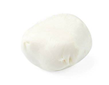 Lezzetli mozzarella peynir topu beyaza izole edilmiş.