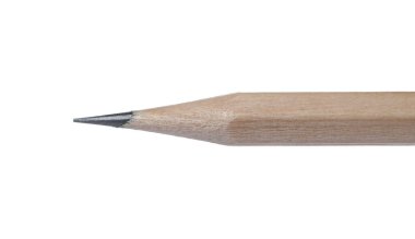 Bir grafit kalem beyaz üzerine izole, yakın plan