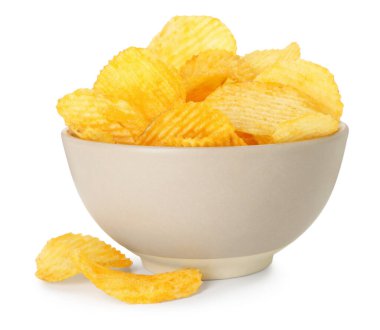 beyaz izole kase lezzetli patates cipsi