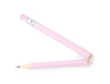 Kırık bir grafit kalem beyaz, üst görünümde izole