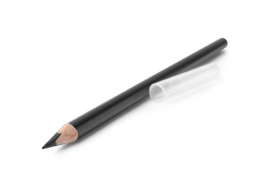 Bir siyah kaş kalemi beyaza izole edilmiş.