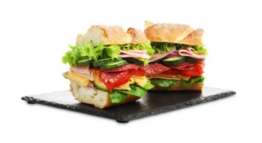 Jambonlu ve sebzeli baget sandviç.