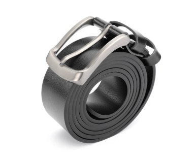 beyaz izole bir siyah deri kayışı