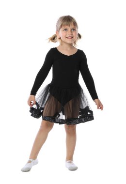 sevimli küçük kız beyaz arka plan üzerinde dans