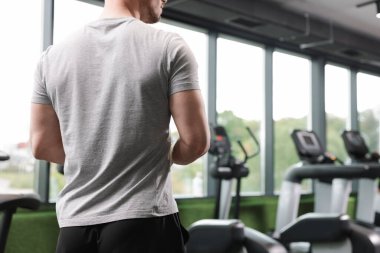 Spor merkezinde kişisel antrenör, arka plan