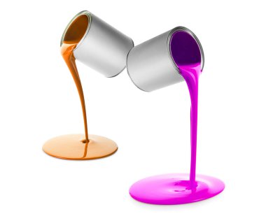 Beyaz arkaplandaki kutulardan farklı renkte boyalar, kolaj