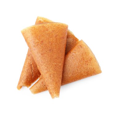 Lezzetli meyveli börekler beyazda izole edilmiş