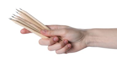 Beyaz arka planda grafit kalemli kadın, yakın plan.