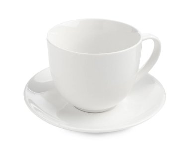 Boş kahve fincanı ve beyaz tabağı.