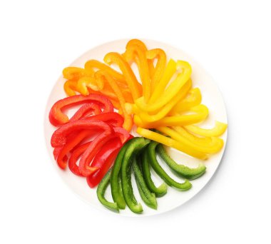 Beyaz, üst görünümde izole edilmiş renkli dolmalık biberler.