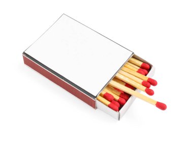 Kutudaki kibritler beyaza izole edilmiş. Tasarım için model