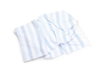 Çizgili plaj havlusu, beyaz manzaralı.