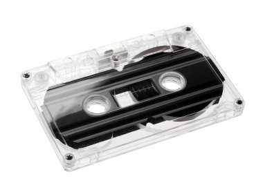 Beyaza izole edilmiş manyetik bantlı bir ses kaseti