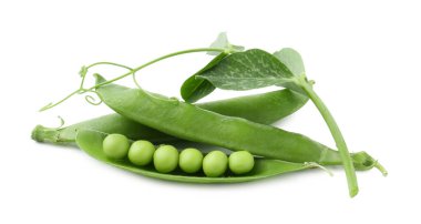 Kabuklu taze bezelyeler ve beyaz filizler.