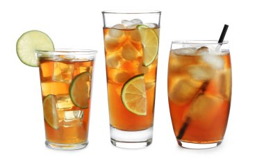 Beyaz bardakta buzlu çay.