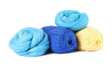 Yün ve örgü iplikleri beyazı izole eder