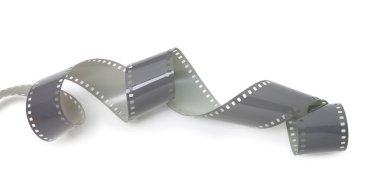 Görüntünün üzerinde, beyazda izole edilmiş fotoğraf filmi şeridi