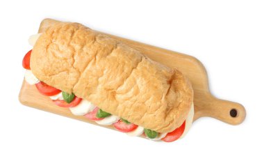 Mozarella peynirli, domatesli ve fesleğenli lezzetli sandviç.