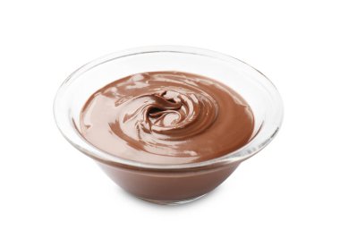 Cam kasedeki lezzetli çikolata yağı beyaza izole edilmiş.